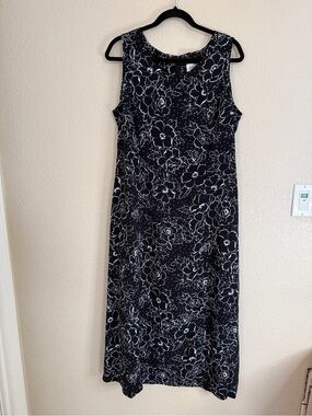 Studio I Sleeveless Black Floral Dress Size 14